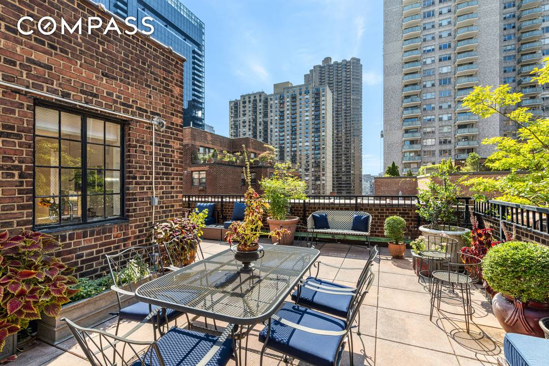 PRIVATE WRAPAROUND TERRACE measuring 1072SF !