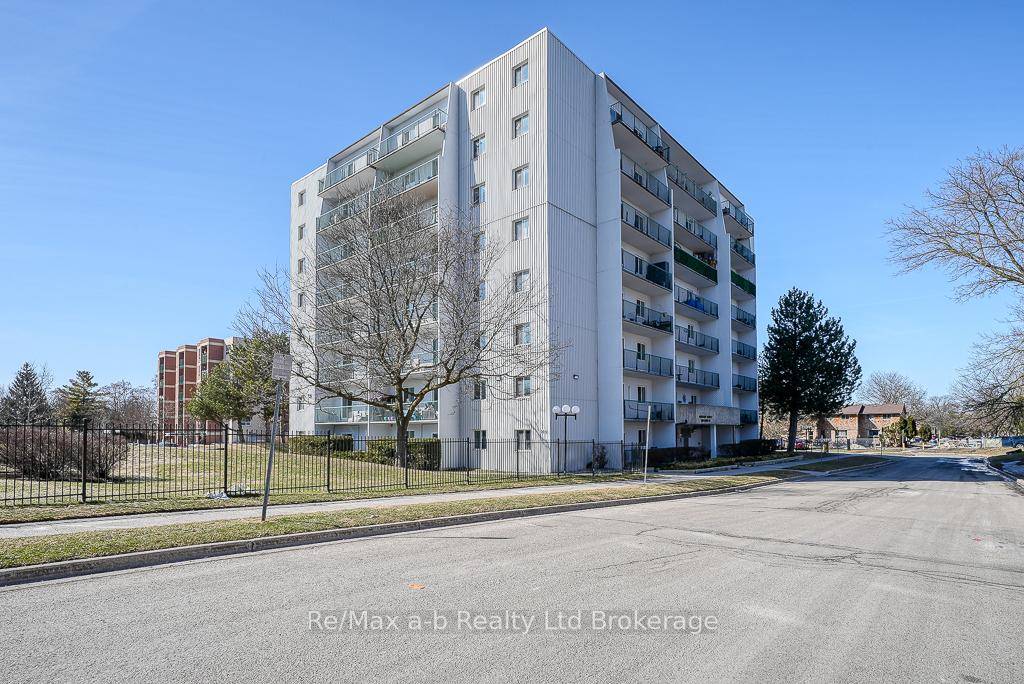 Welcome to elegance and style, in the completely renovated 2 bedroom, 1 bath condo.
