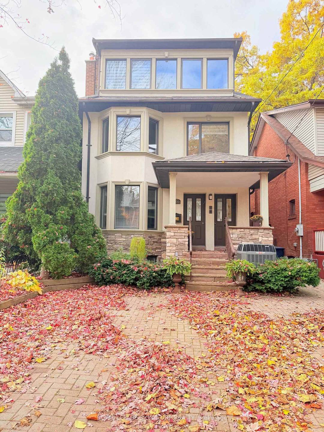 Prime Bloor West Village Leasing Opportunity Main Floor Suite This bright and spacious approximately 800 sq.