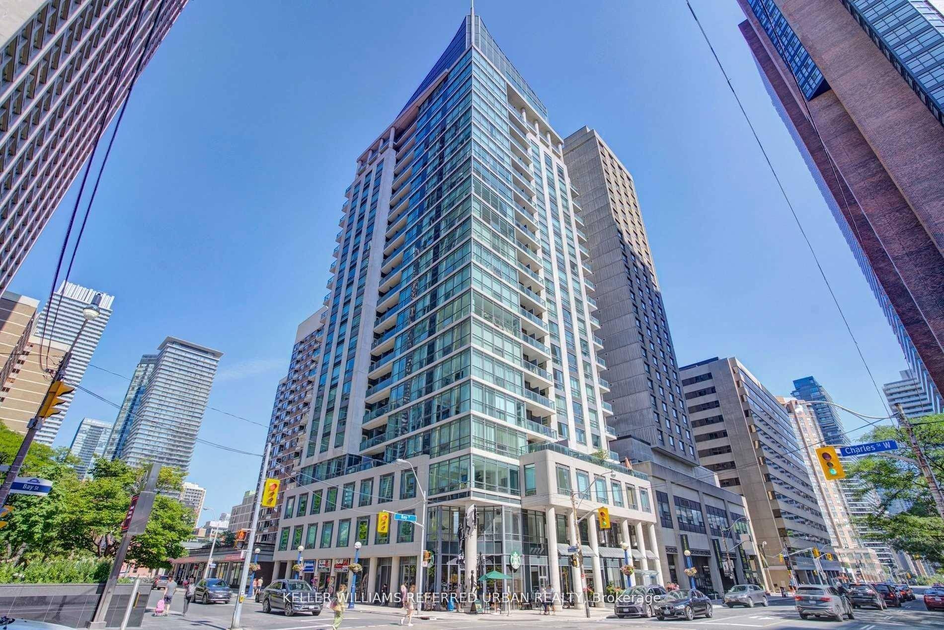 Boutique Building Located In Prime Downtown Neighborhood, Sunfilled One Bedroom Plus Den Suite With Balcony, Steps To Yorkville Shopping, Restaurants, Theatres, Both Subway Lines, U Of T, 24HrsConcierge, All utilities ...