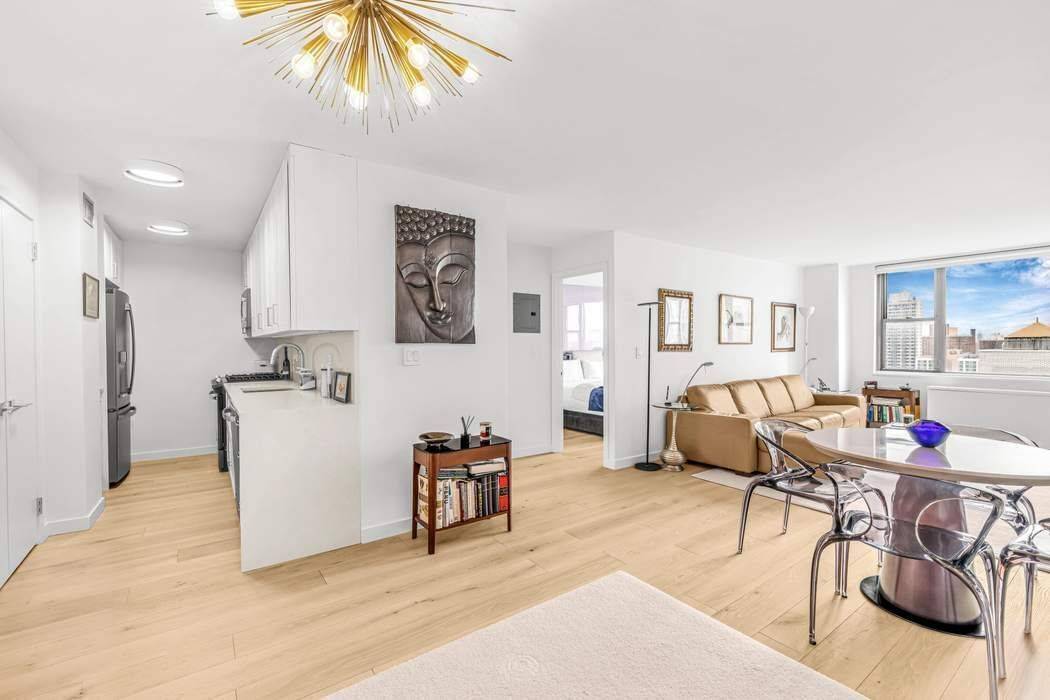 Sun Drenched River Views amp ; In Unit Laundry Stunning High Floor One Bedroom !