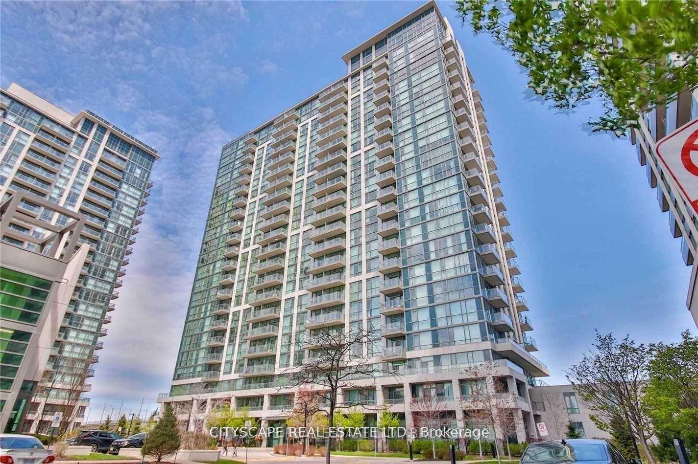 Excellent ! PRIME CITY CENTRE LOCATION Immaculate and spacious 2 bed 2 full bath plus den office space.