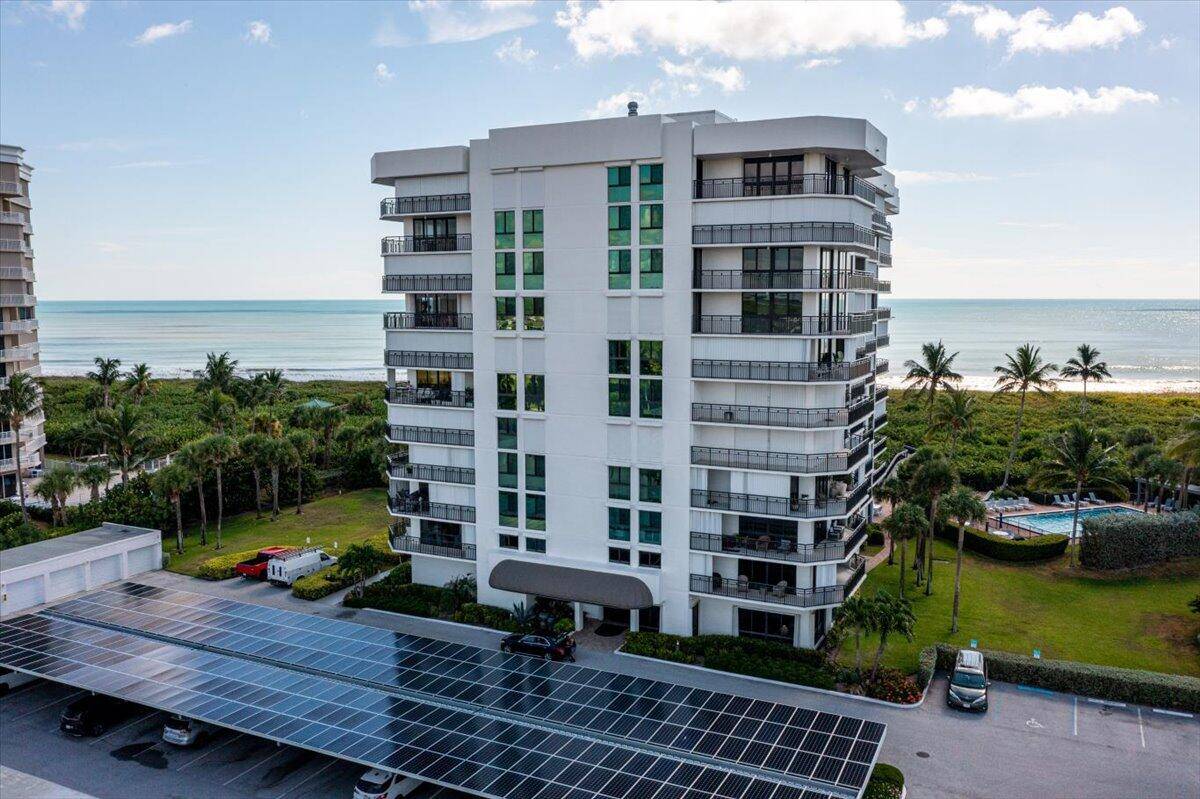 Planning an oceanfront getaway to escape winter ?