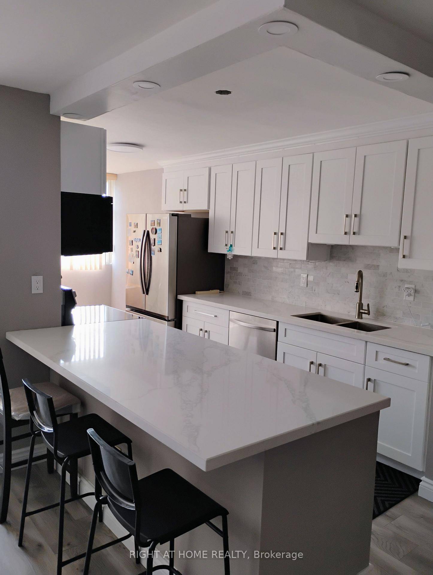 Turnkey Renovated Suite In A Prime Location.