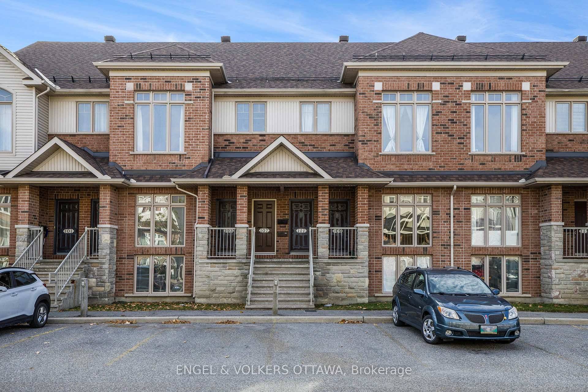 Spacious Urban Retreat with Unbeatable Connectivity.