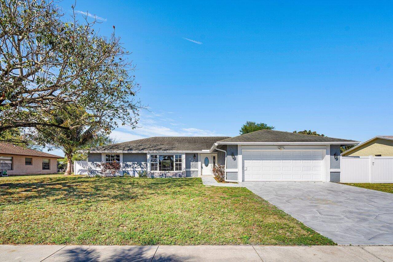 Motivated Sellers This immaculate, fully renovated home 2022 with all the modern upgrades has NO HOA !