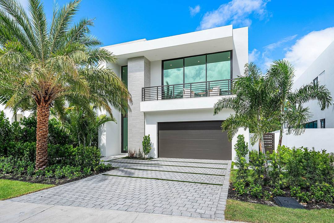 Welcome to Hamelia House, a curated haven by Stamm Development Group, perfectly situated in one of East Delray's most desirable zip codes.
