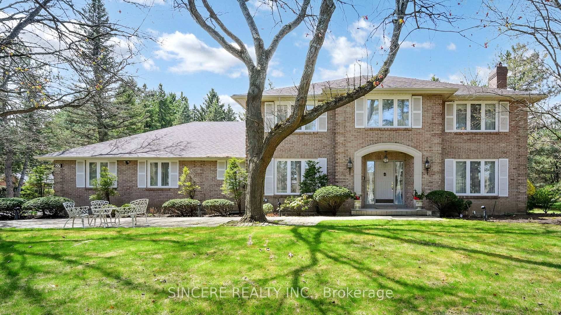 Timeless Elegance in the Heart of Cachet Country Estates Drive, Markham Nestled on an Exclusive Enclave in the Heart of Cachet, this Extraordinary Residence Offers Over 3, 500 sq.