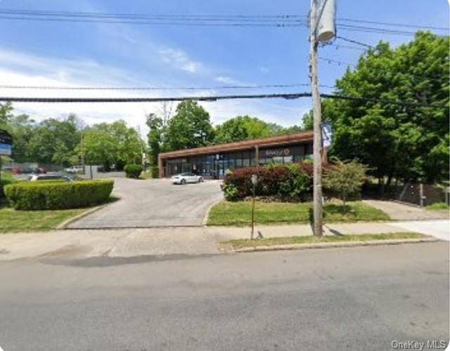 location, location Welcome to an exceptional commercial opportunity on the bustling Mamaroneck Ave !