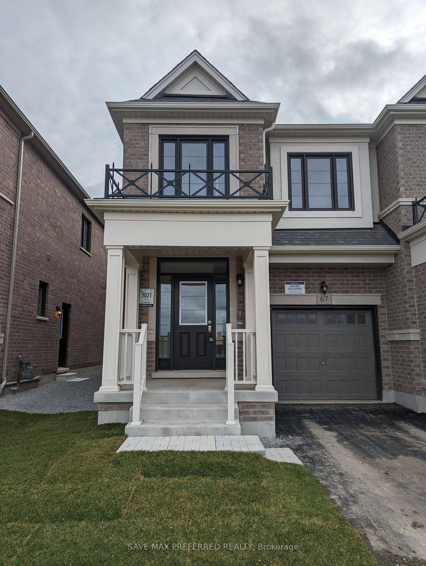 Great Gulf Built Corner Townhouse In Whitby Meadows.