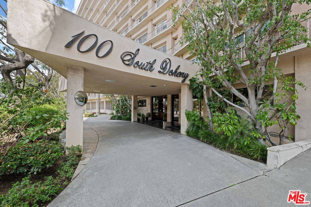 100 S Doheny Dr 2BR Beverly Grove La