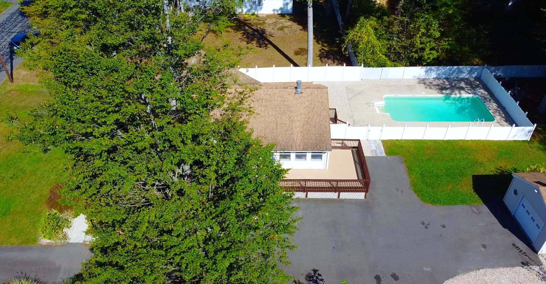 Move right into this stylish 3 4 bedroom home featuring refinished hardwood floors, a gourmet kitchen with granite counters and smart stainless steel LG appliances, and a spacious primary suite ...