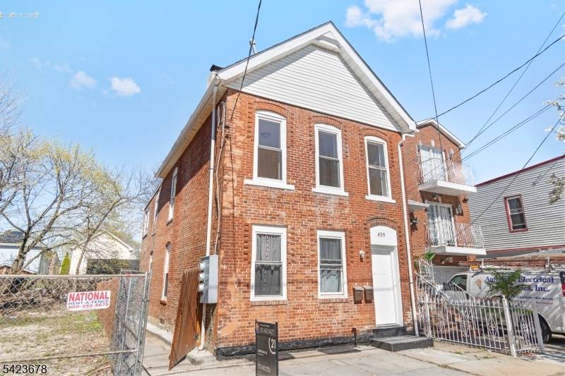 Prime 2 Family Investment Opportunity Fully Vacant Renovated !