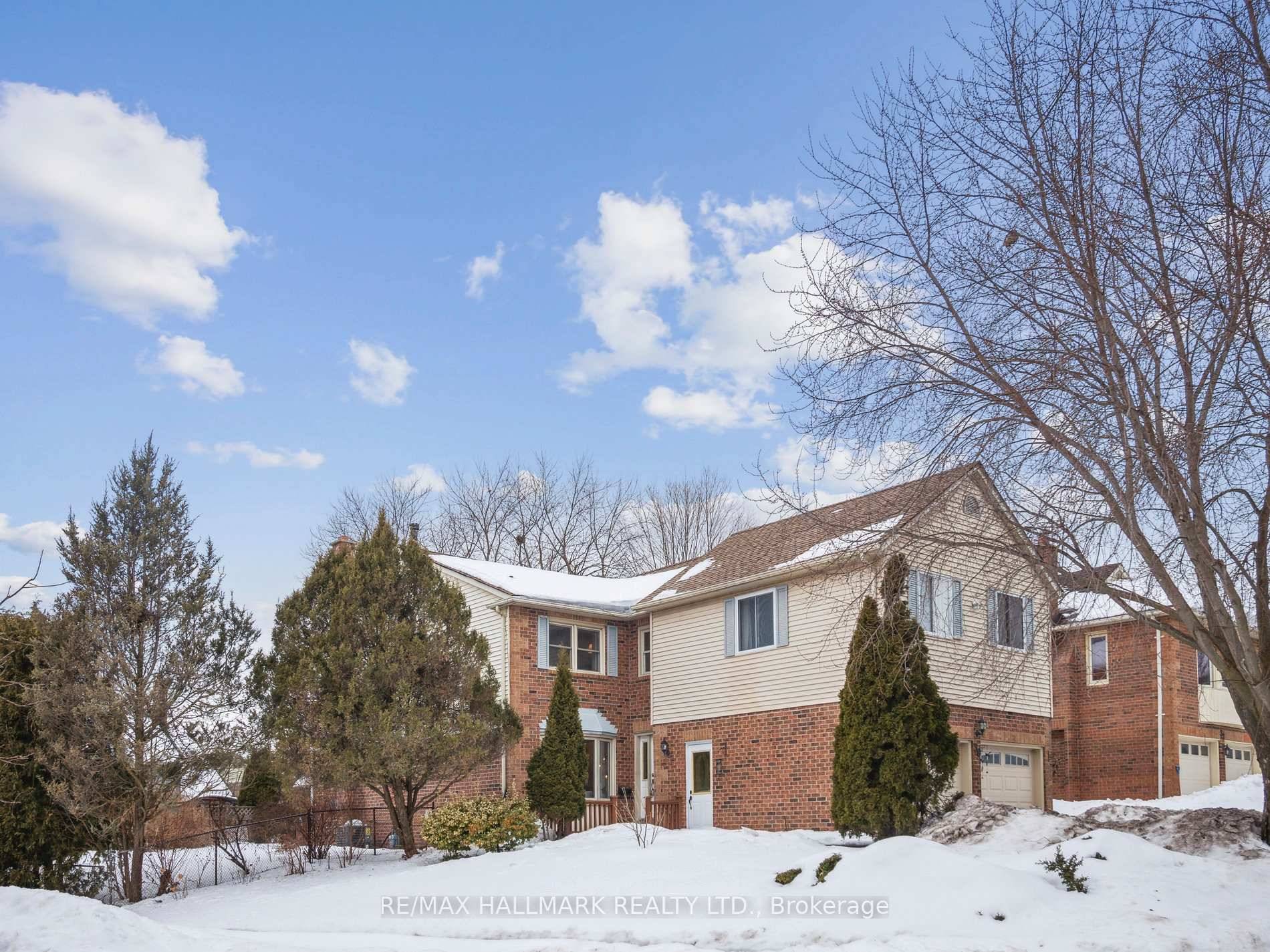 Welcome to this spacious and beautifully updated home in the heart of Glenway Estates.