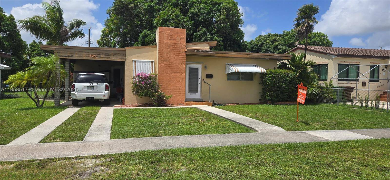 Charming Starter Home with Expansion Potential in the Heart of Hialeah Discover this 2 bedroom, 1 bathroom gem located in one of Hialeah s most desirable neighborhoods.