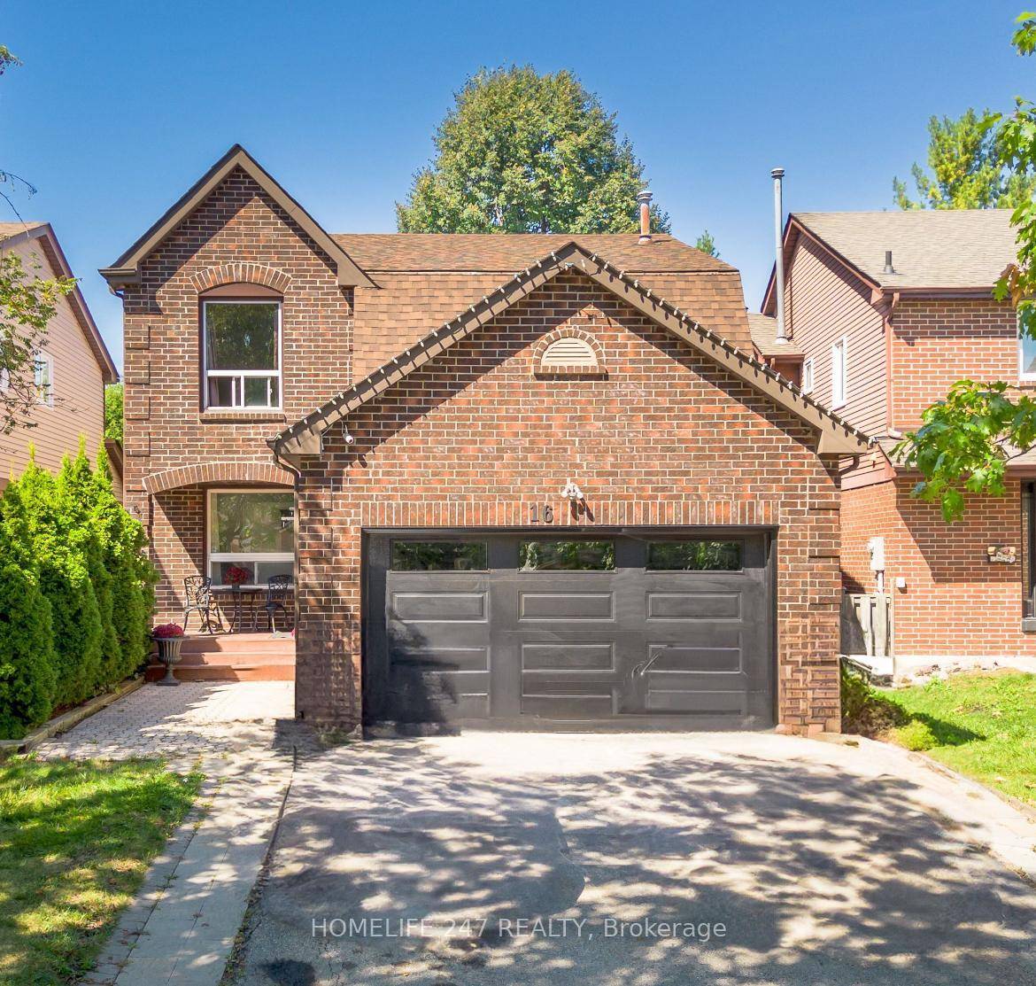 A beautifully maintained and fully renovated 4 bedroom, 3 bathroom detached home located in one of Brampton's most desirable neighborhoods.