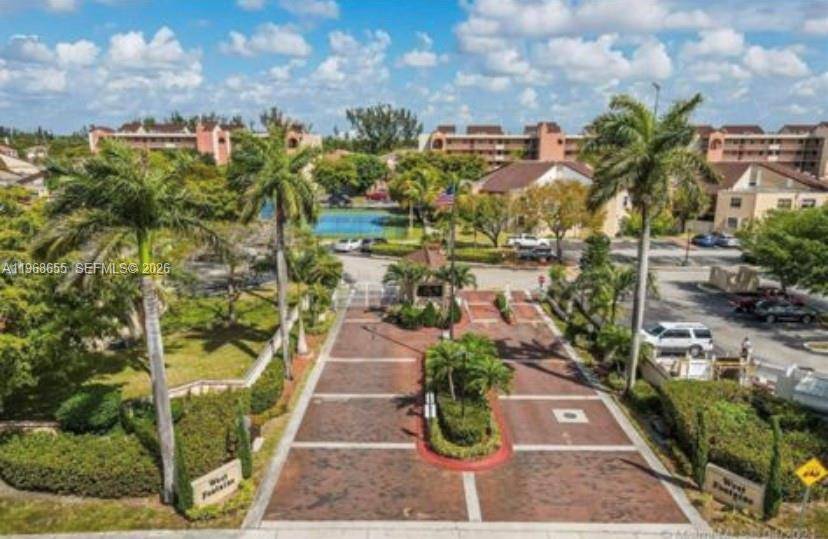 Great opportunity in sought after gated community West Fontaine.