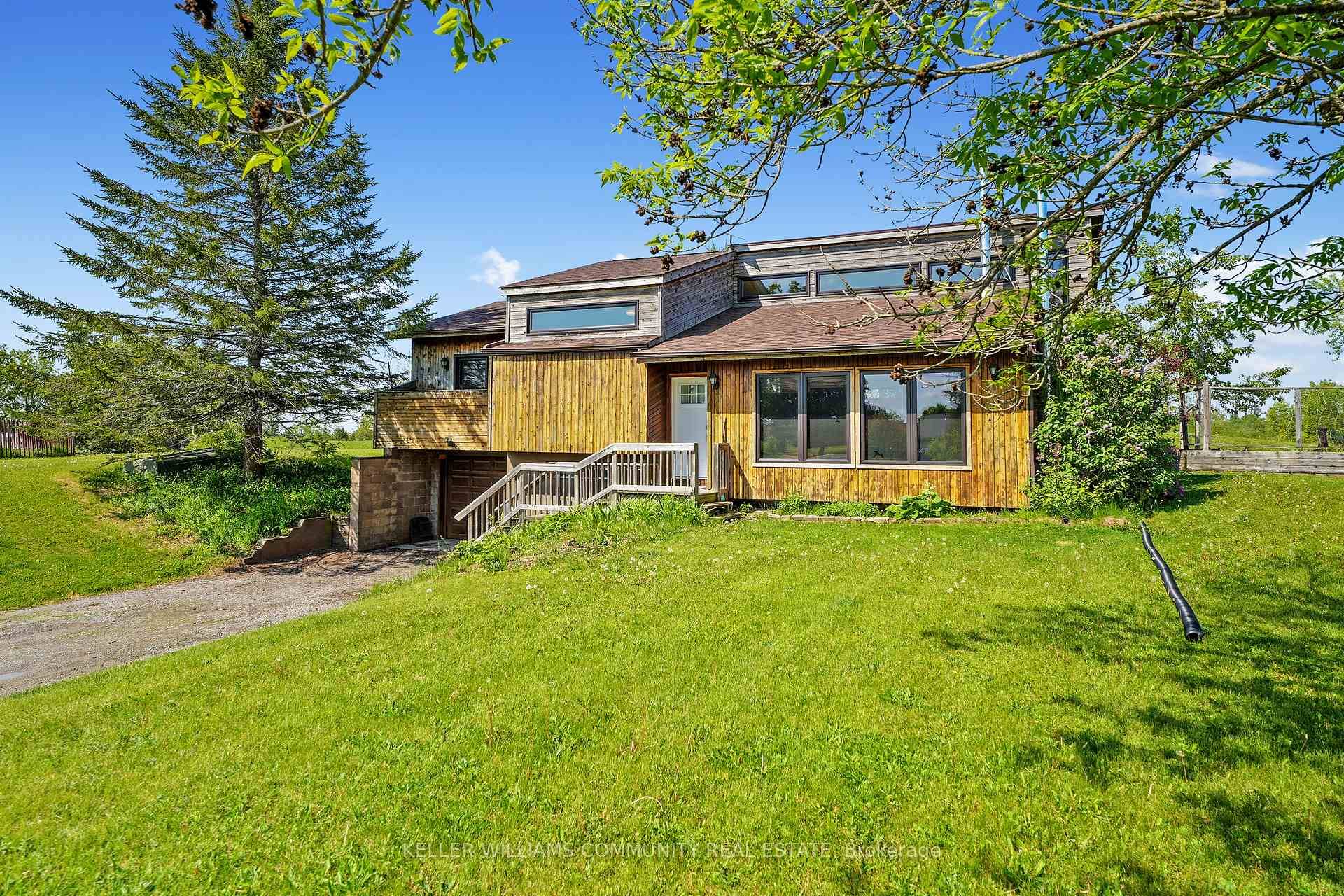 Welcome to your centrally located, yet peaceful and private retreat.