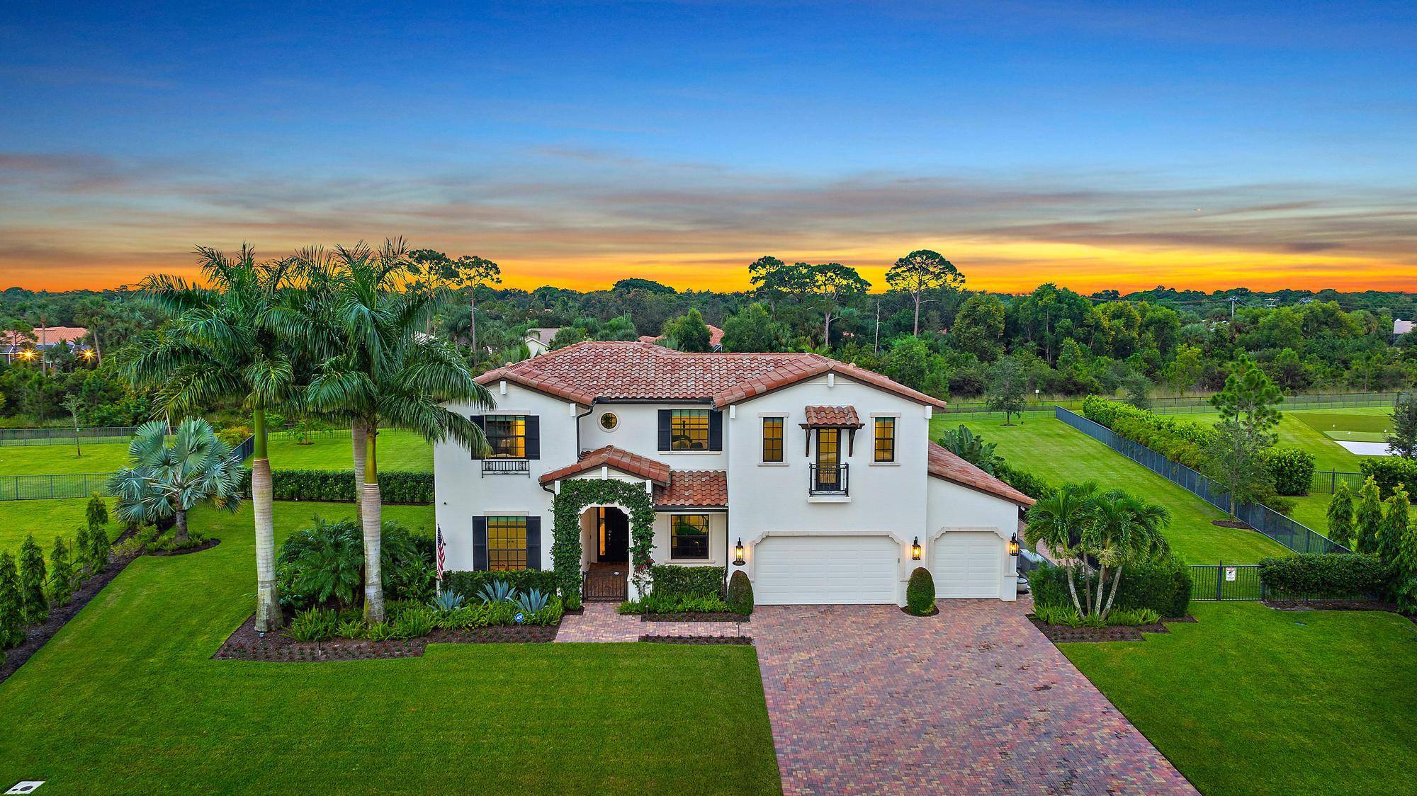 GORGEOUS, 5 bedroom home gym and loft, 5.