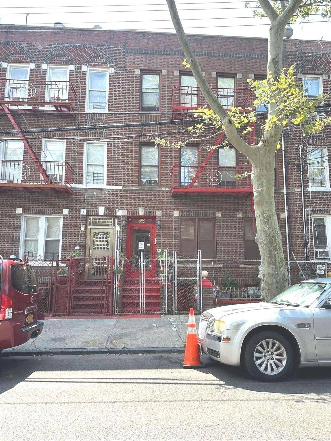 A Gem brick 6 family will be delivered Vacant.