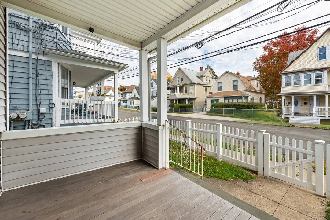 Outstanding Investment Opportunity !