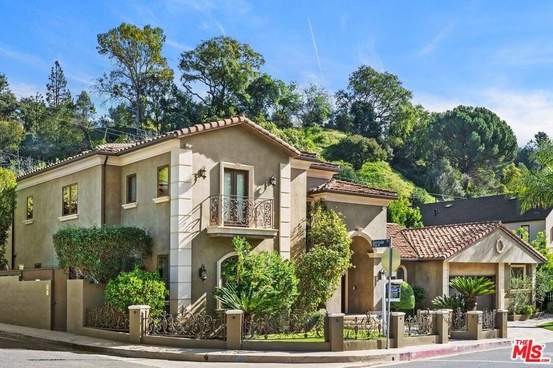 2108 San Ysidro Dr 5BR Beverly Hills Post Office | B.H.P.O. La