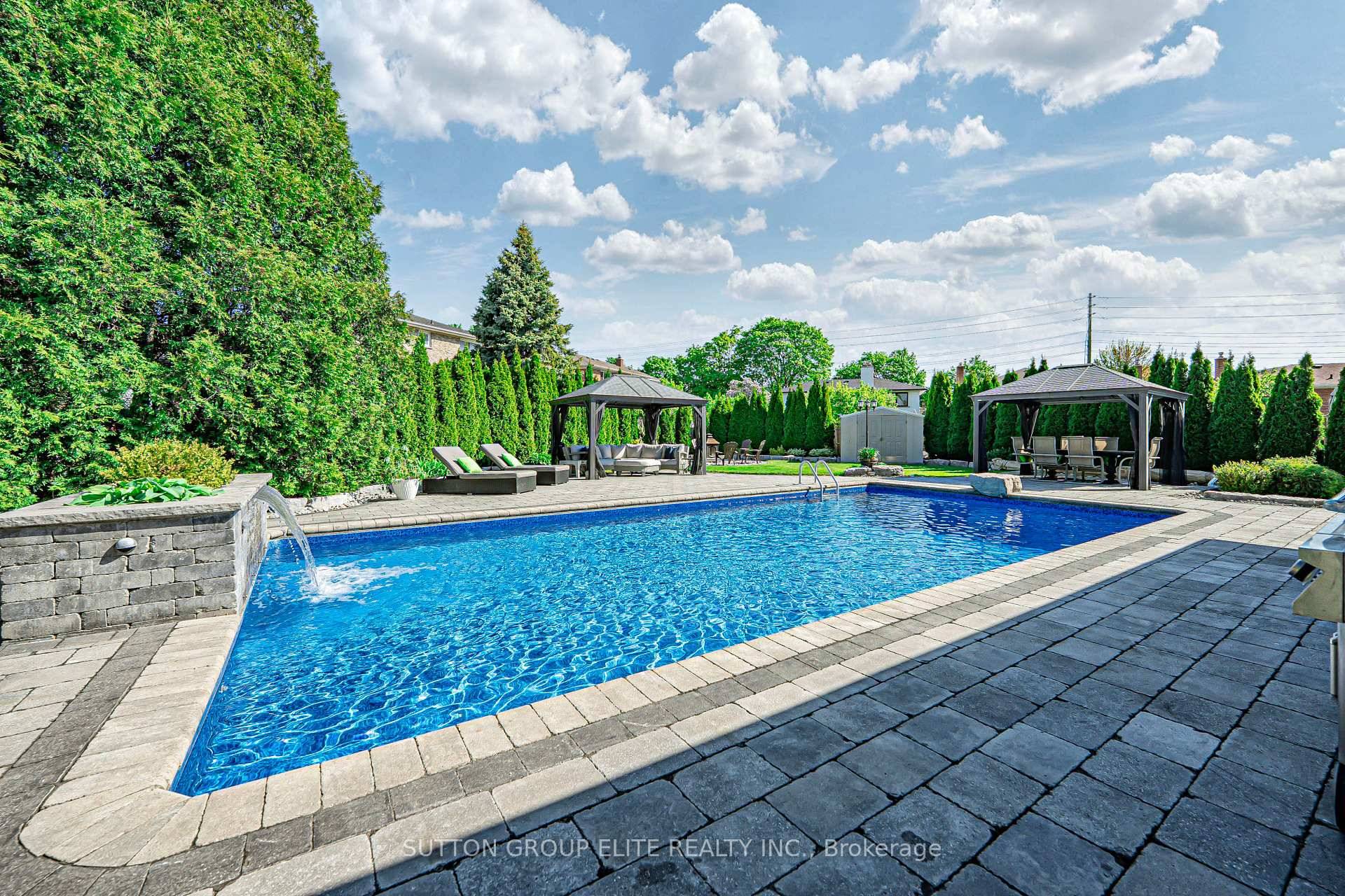 Welcome To 445 Abruz Boulevard, Your New Home Awaits You !