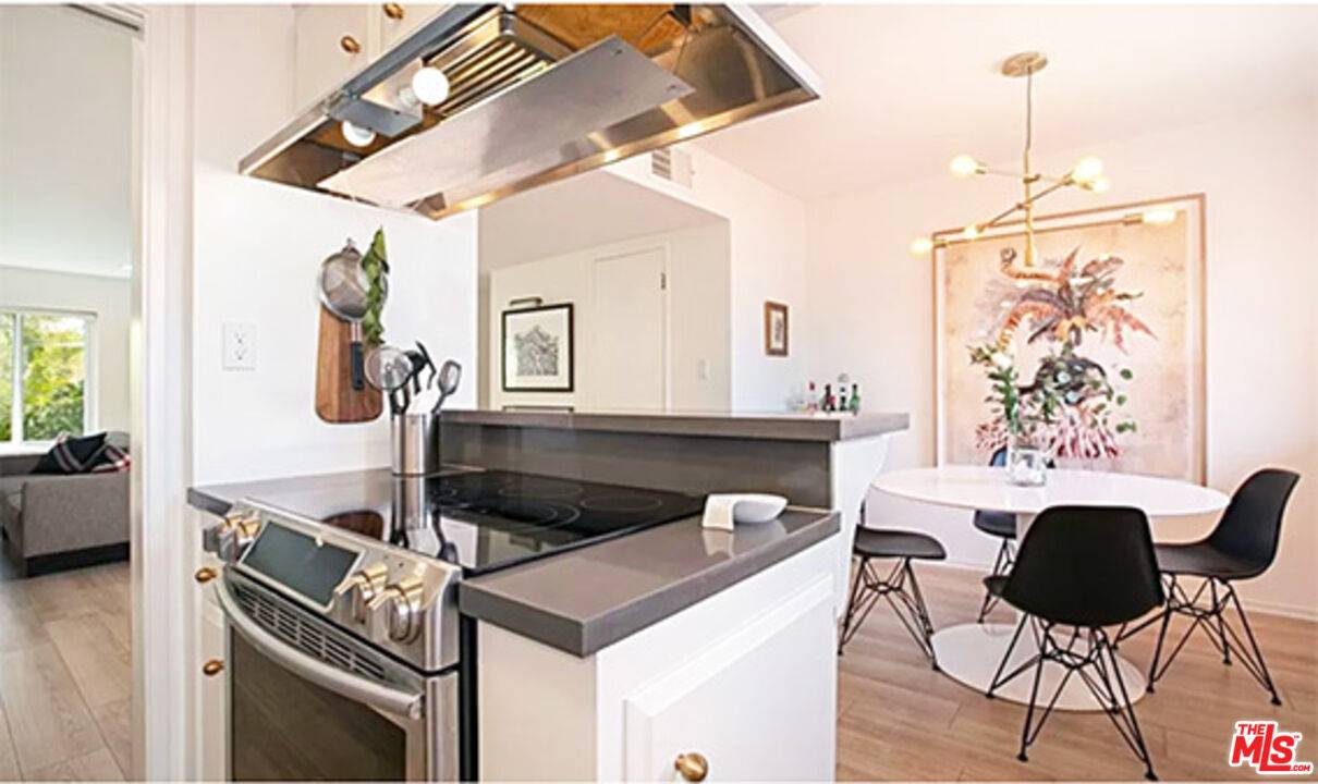 1830 Taft Ave 2BR Hollywood Hills East La
