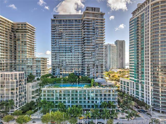 Hyde Midtown Residences Sold Fully Furnished and Turnkey with original artwork and in excellent maintained condition by owner broker.