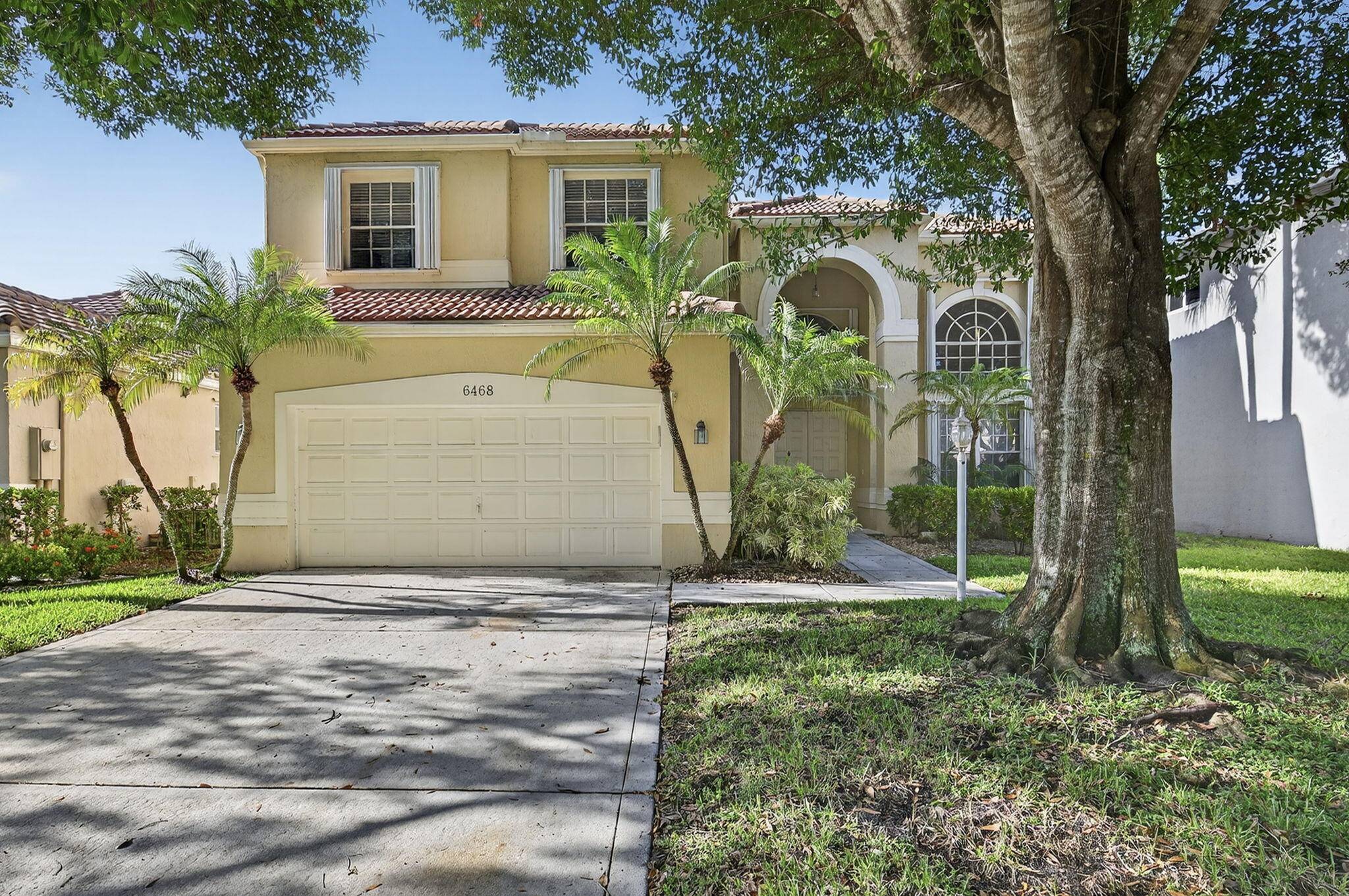Welcome to this beautiful 3 bed 2.