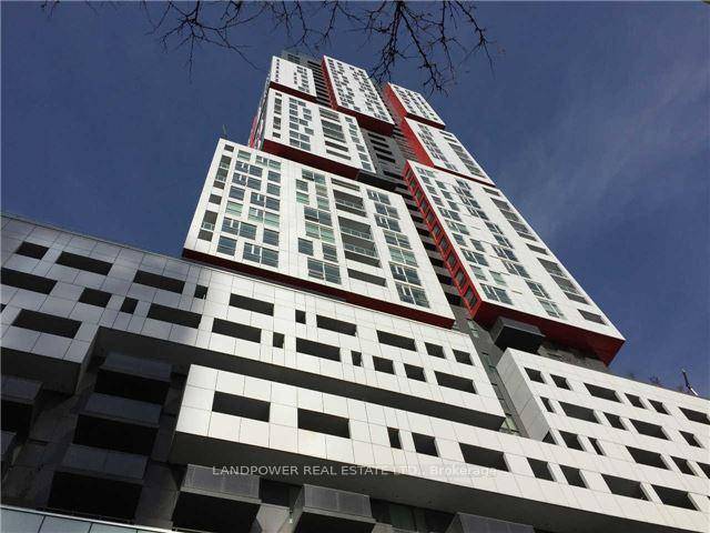 Beautiful 1 Den With Parking, High Floor, Spectacular South View Of The City, Steps To Queen Street Shopping Strip, Entertainment District, Walking Distance To Downtown Financial District, University Ave, Hospitals, ...