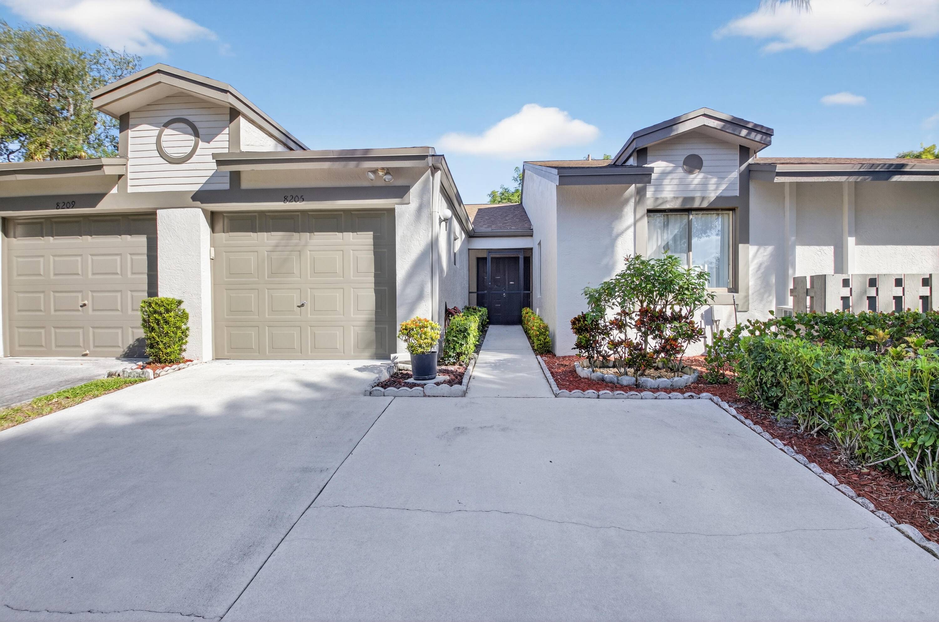 Premium lakefront living at its best !
