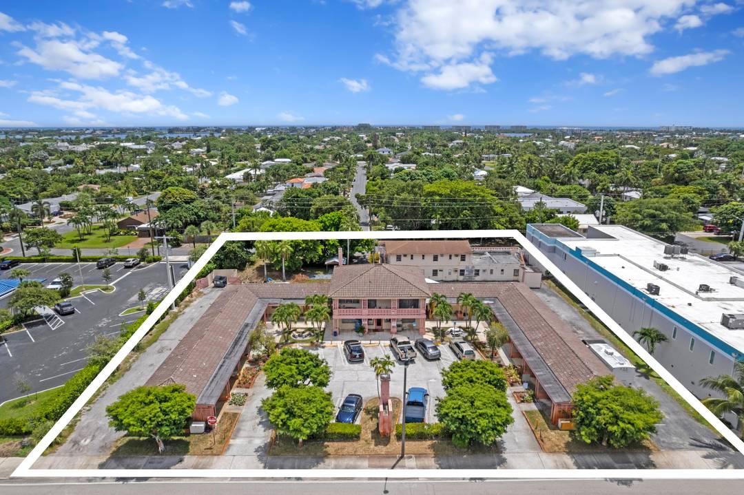 Unlock the full potential of this rare and expansive 1 acre property located in the heart of the rapidly growing SoSo neighborhood along highly visible Dixie Highway.