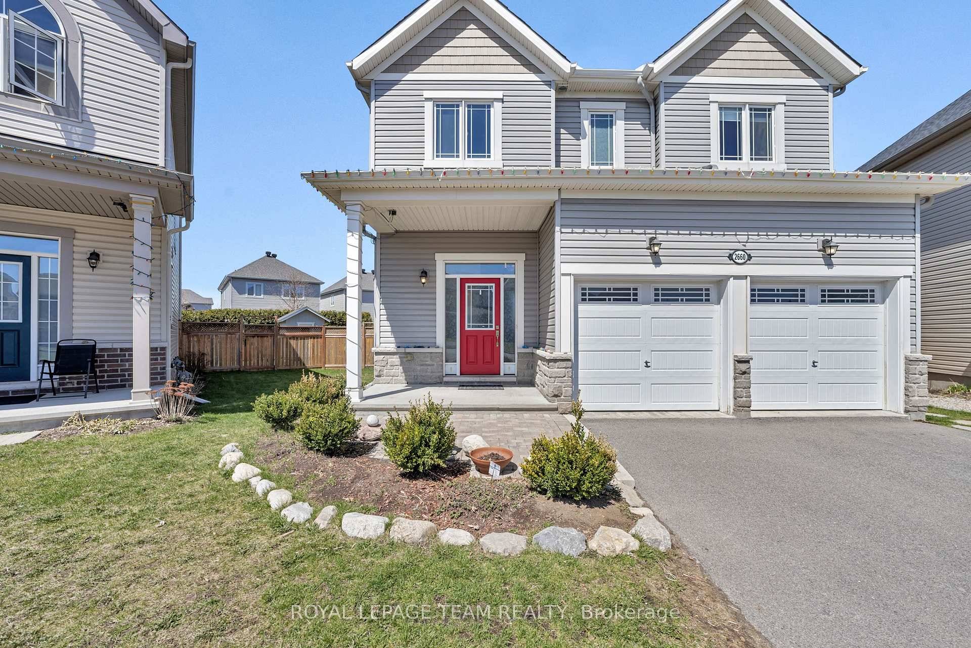 This beautiful Hudson Model home by Glenview Homes built in 2018 boasts approx.