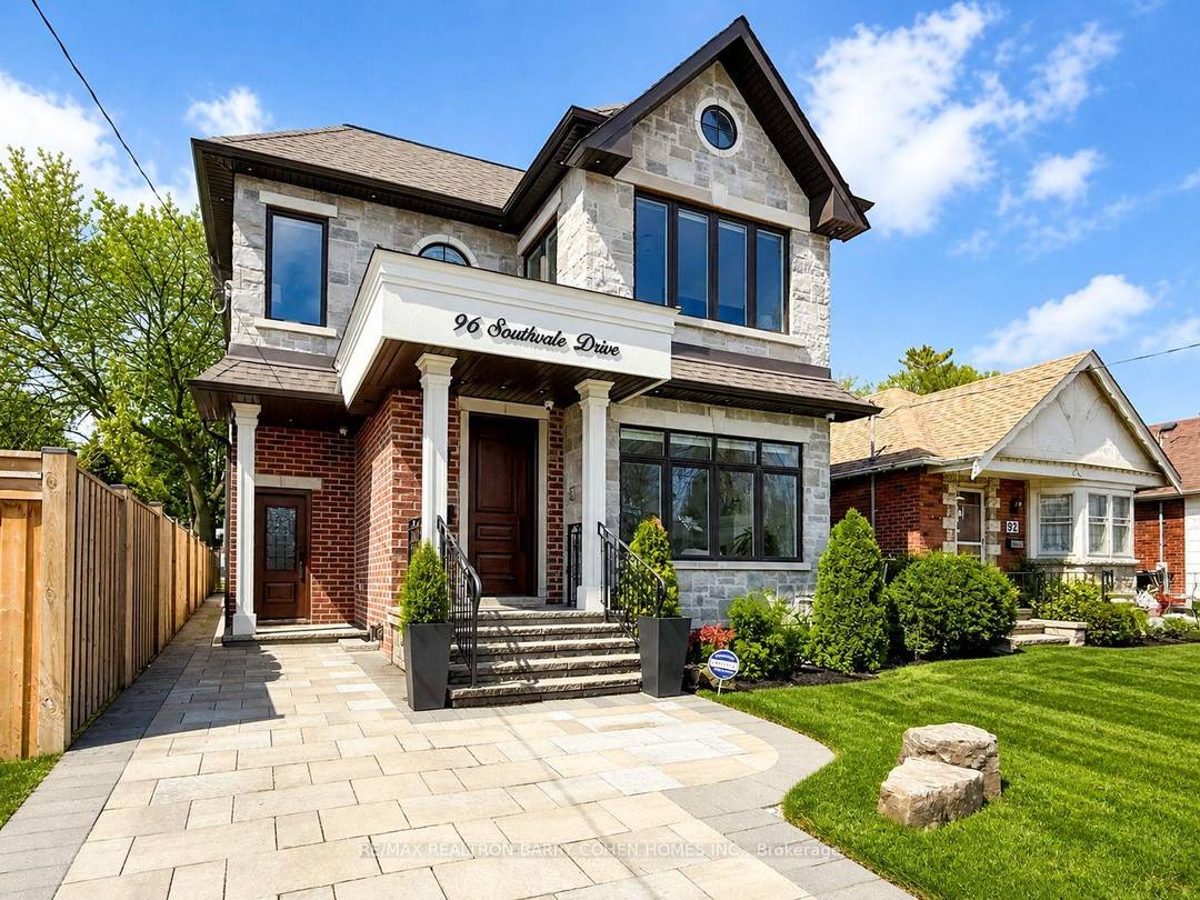 Welcome to 96 Southvale Dr a stunning, 8 year new detached home in the heart of highly sought after South Leaside.
