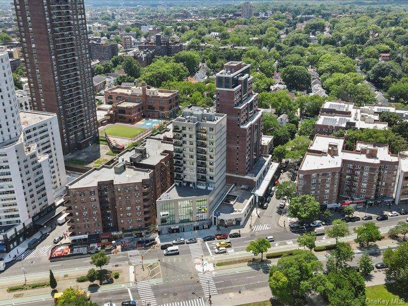 Discover modern elegance in this brand new 2 bedroom, 1 bathroom condo situated in the heart of Kew Gardens.