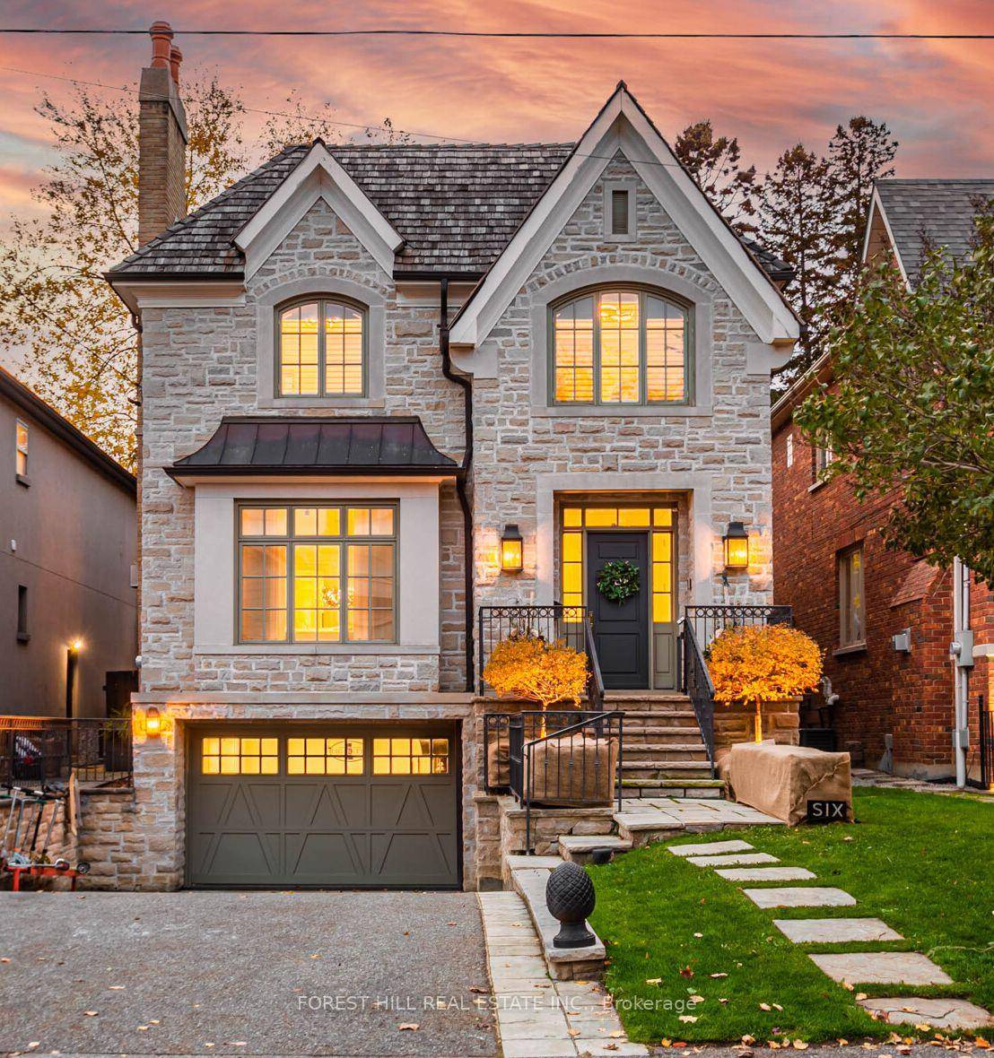 Luxurious Cricket Club Home Exuding sophistication and timeless craftsmanship, this recently renovated by Walden Homes ; 2008 custom built masterpiece sits proudly on an expansive 35 x 125 ft lot ...