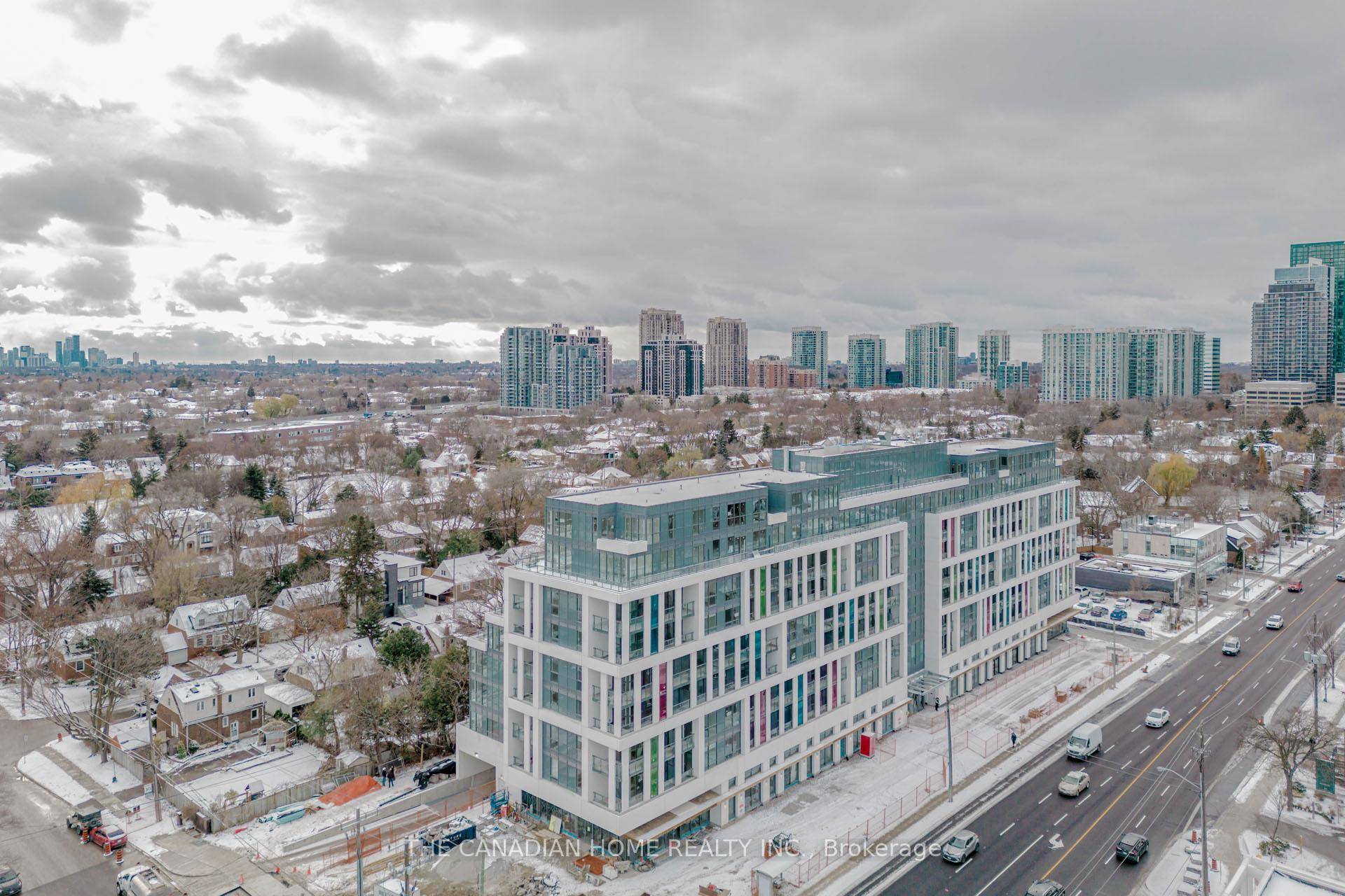 Location.. Location ! ! Welcome to this Luxurious Brand New, bright amp ; spacious 1 Bedroom, 1 Spacious Den, 2 Full Wash Room condo with soaring 9 foot ceilings and ...