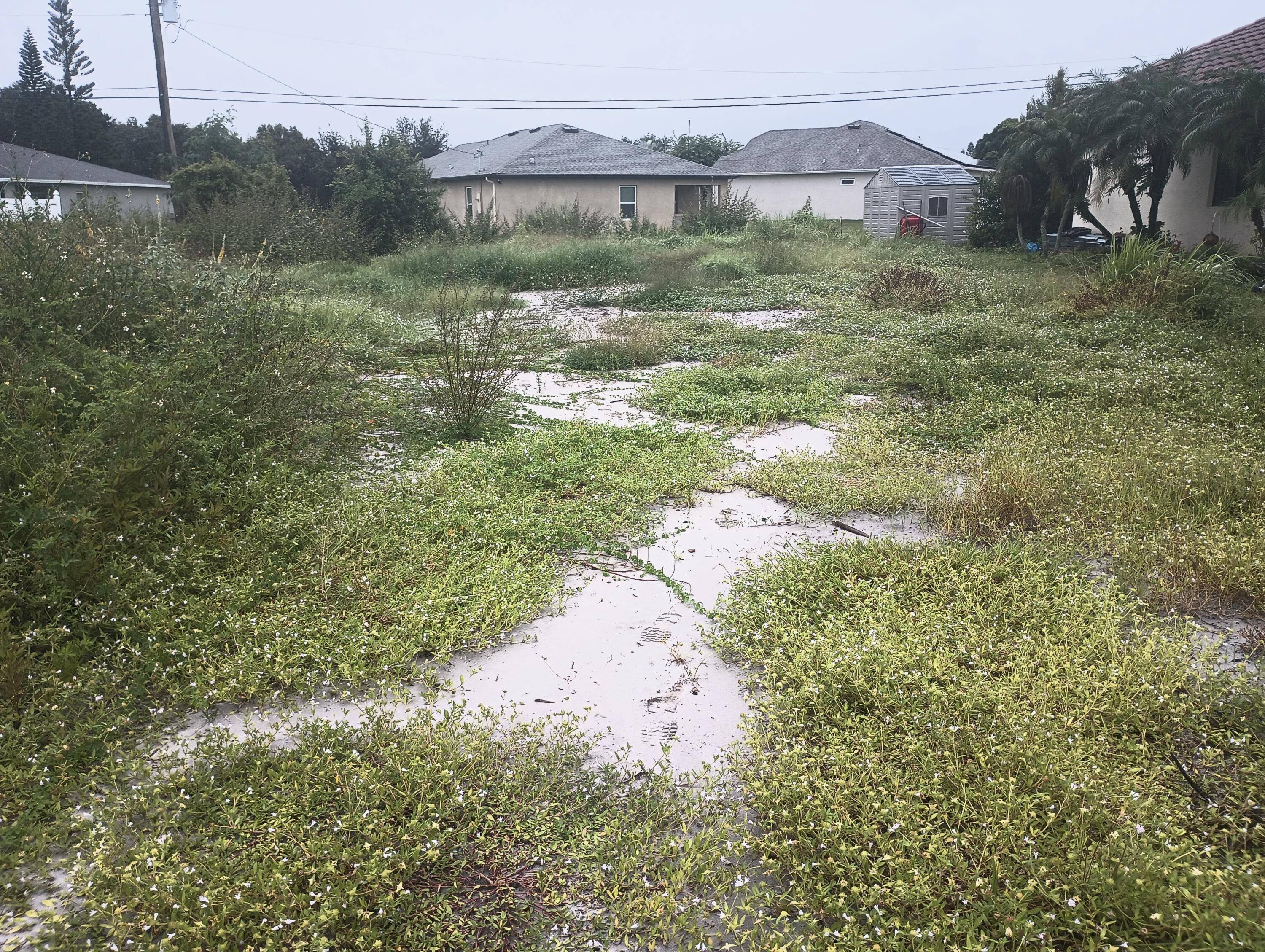 Great buildable residential lot centrally located in the Port St Lucie.