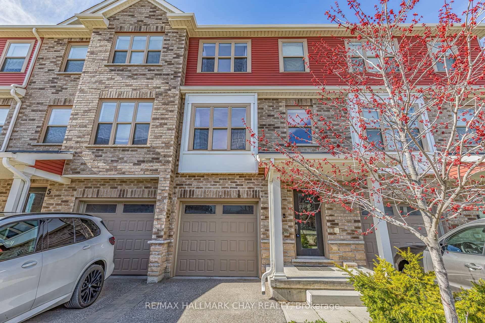 Welcome To This Beautifully Maintained 3 Bedroom, 4 Bathroom Townhouse Built In 2018 By Mason Homes.