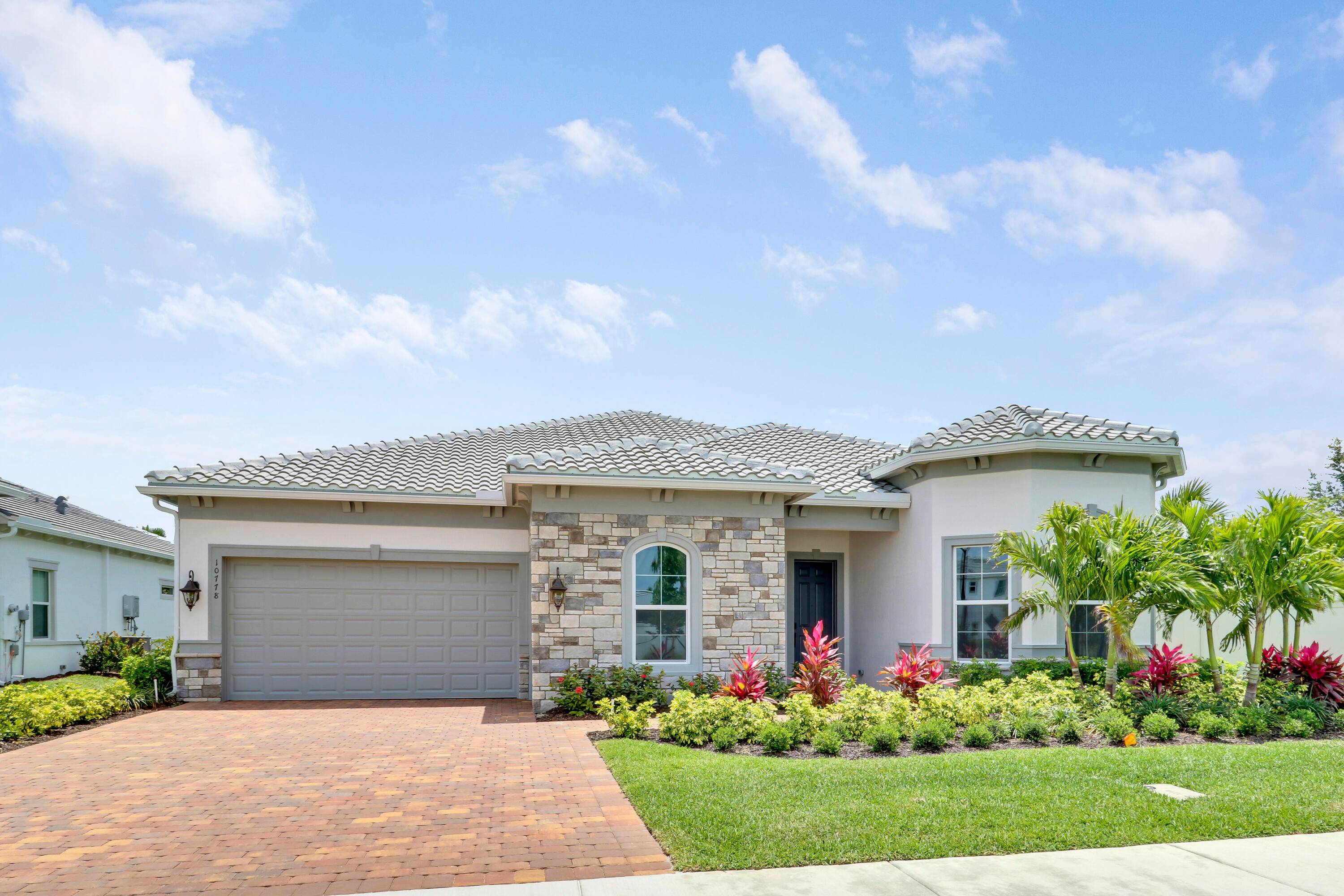 Lakefront Luxury Rental in Avondale at Avenir.