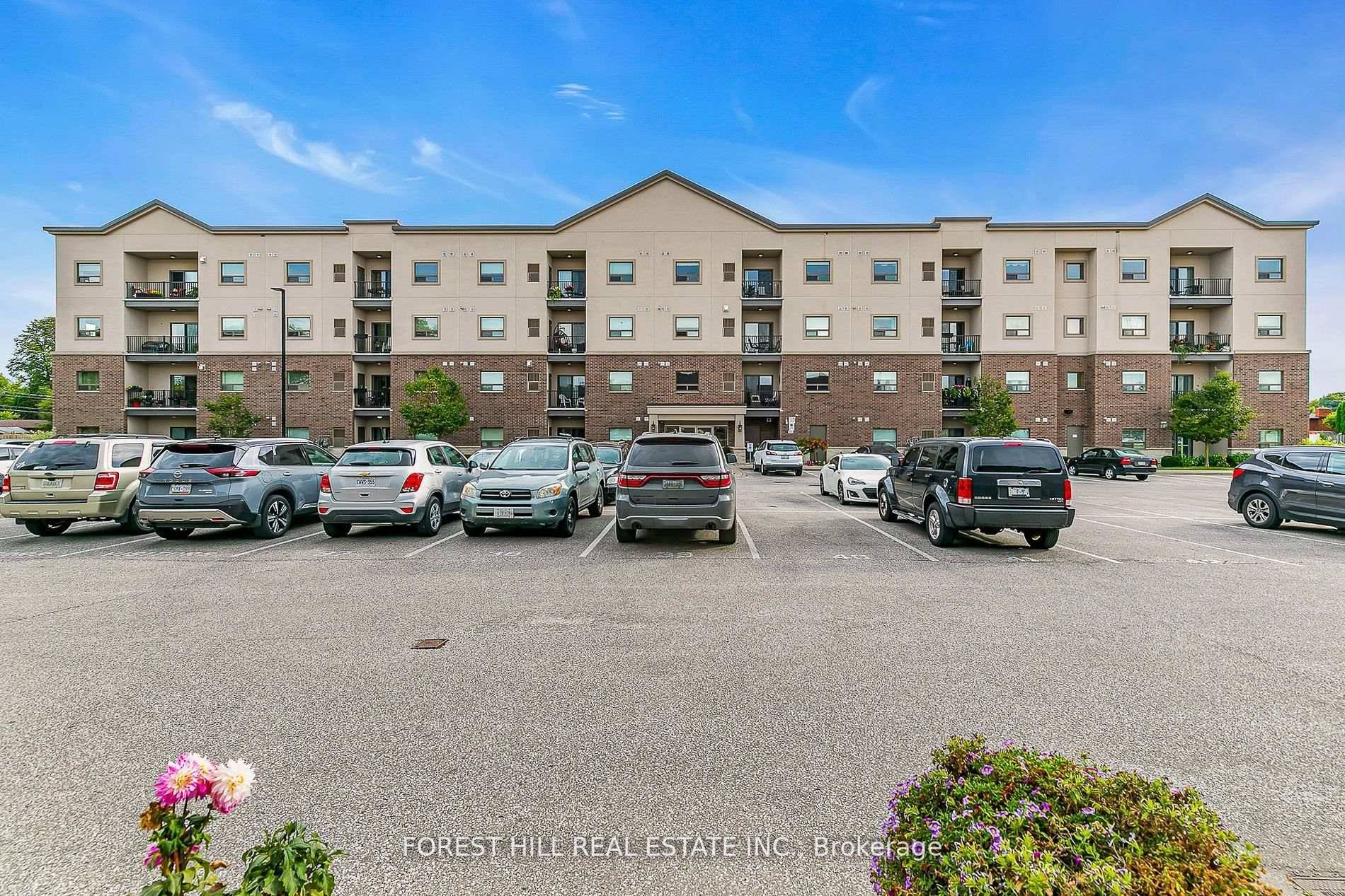 Welcome to Rivertown Terrace, located in the highly sought after East Windsor Riverside area !