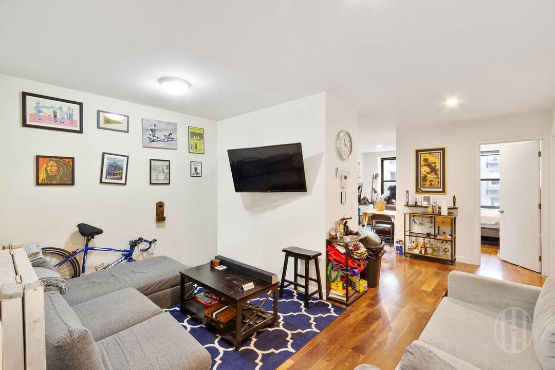 This floor through unit, within the bustling neighborhood of Murray Hill is sure to impress as it features modern finishes and fixtures throughout, as well as all that you could ...