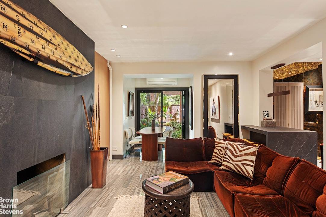 Enjoy the ultimate indoor outdoor lifestyle from this unique, gut renovated, full floor residence located just off Fifth Avenue, steps into Central Park, in elegant Carnegie Hill.