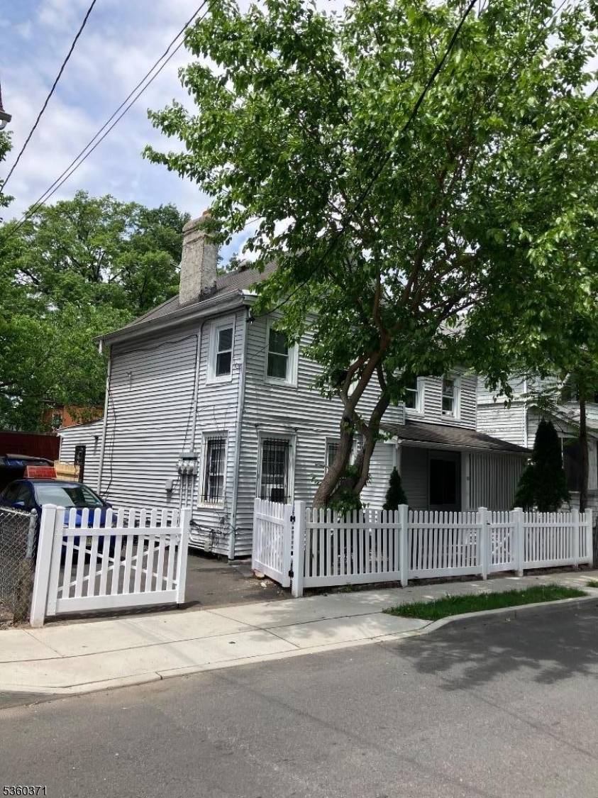 2 Family Home in Excellent Condition.