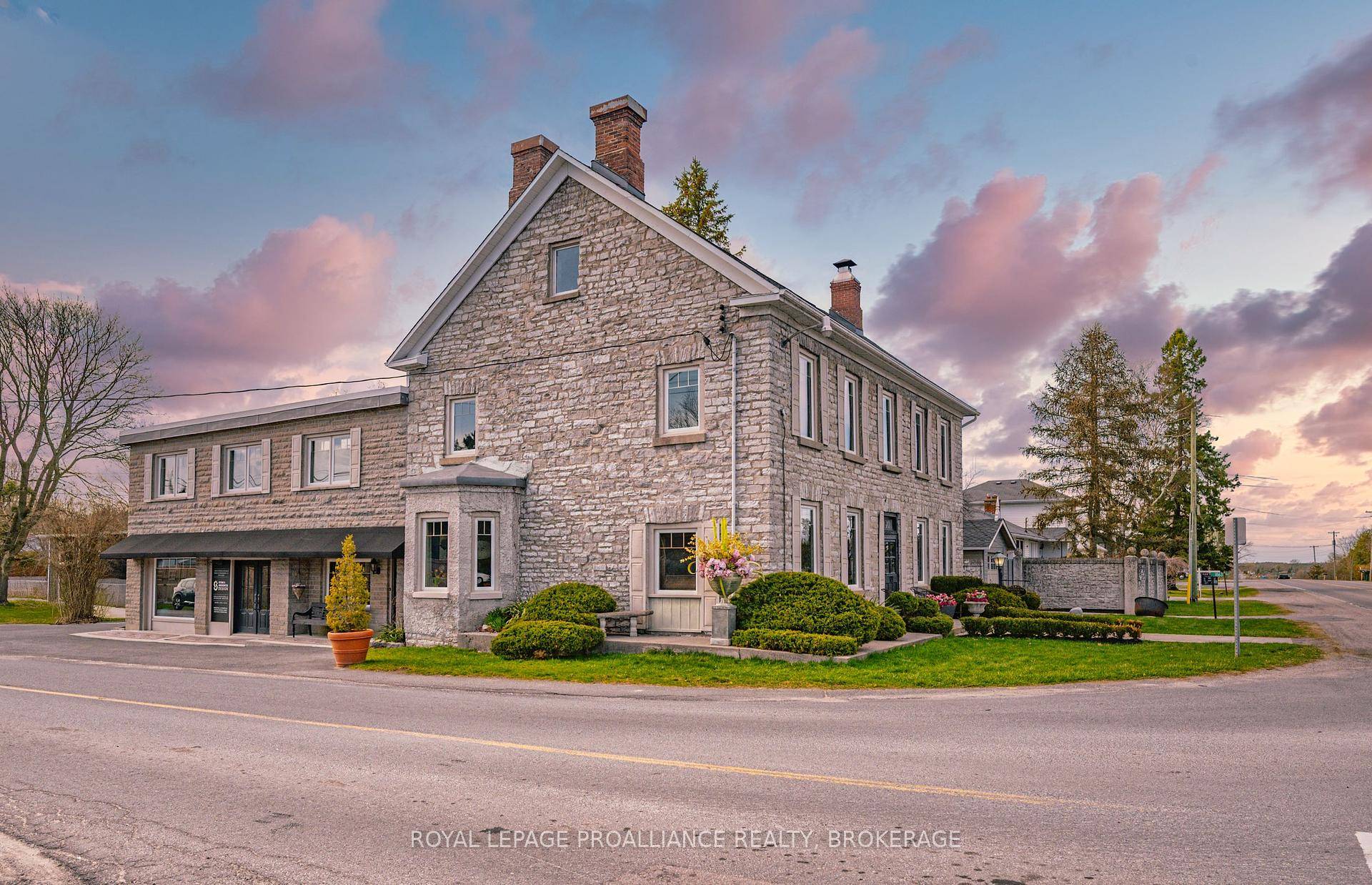 Silverstone House offers a rare commercial opportunity in a historic limestone manor built in 1825 by Kingston's first mayor, John Counter.