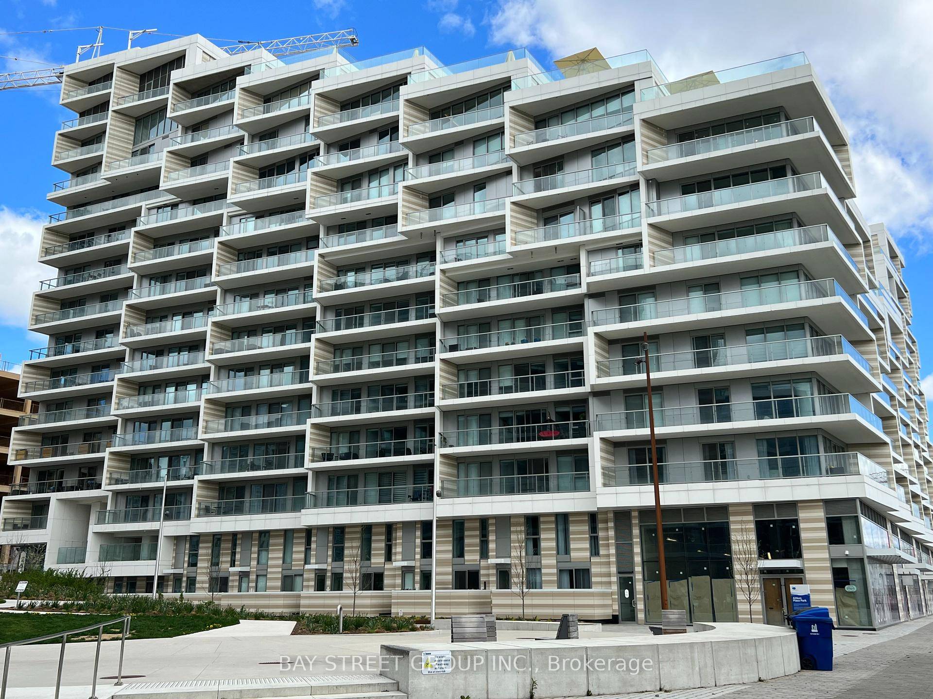 Tridel Luxury Low Rise Signaure Building Right At The Lake Shore In Downtown Toronto.