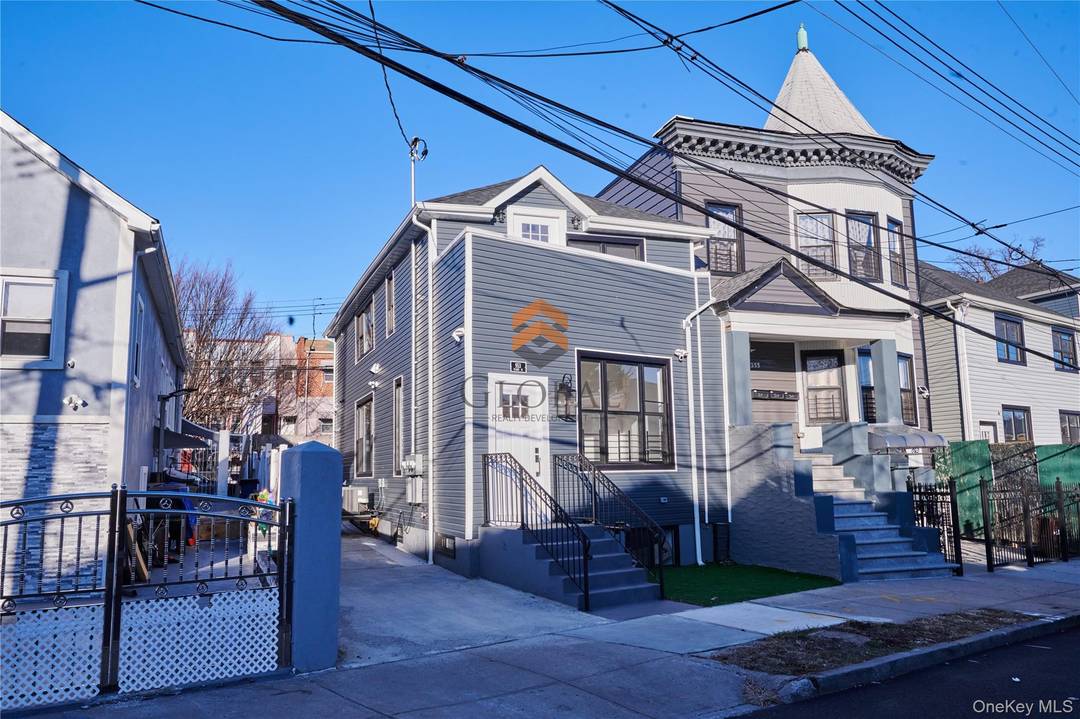 953 Tilden Street is a newly constructed, fully vacant duplex in the Bronx offering excellent income potential or owner occupant flexibility.