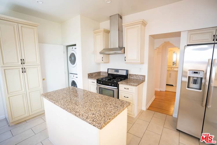 1210 S La Jolla Ave 3BR Beverlywood La