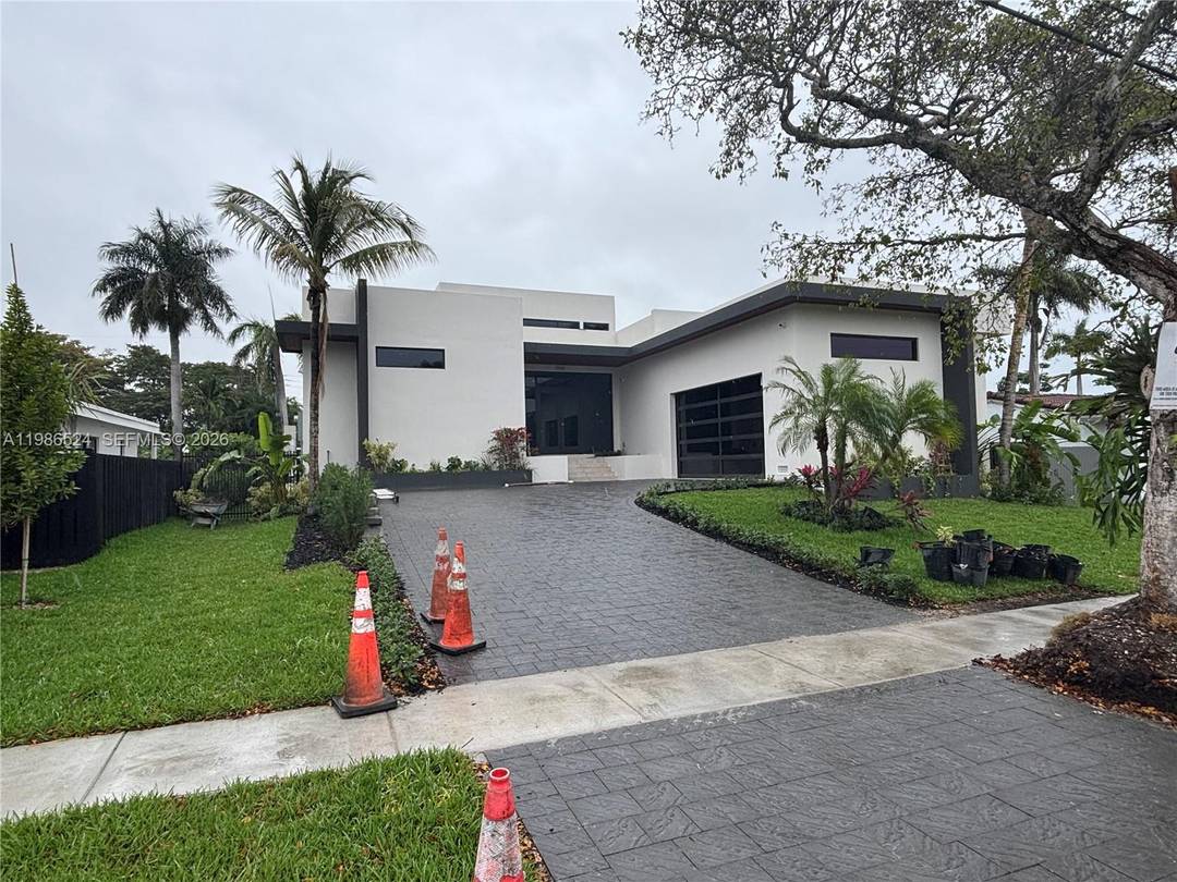 Miami Modern New Construction.